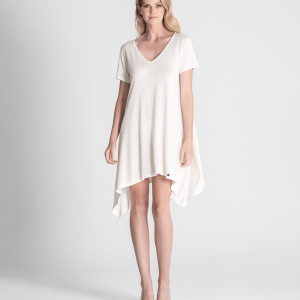 Vestido básico pontas