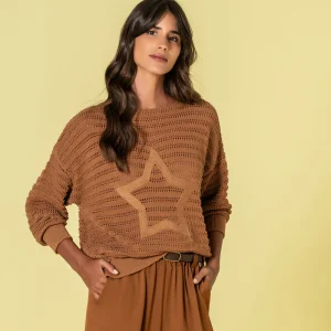 Camisola Perfurada Estrela Bordada