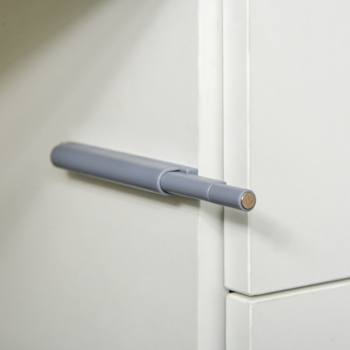 Armário Auxiliar com 2 Portas, 2 Gavetas e Prateleira Ajustável para Sala de Estar, 79x36x74cm, Cor Branco - Image 9