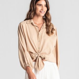Camisa Com Laçada na Frente