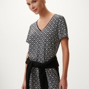 Vestido Curto Estampado Decote V