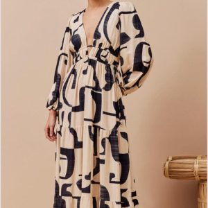 Vestido Longo Decote Profundo
