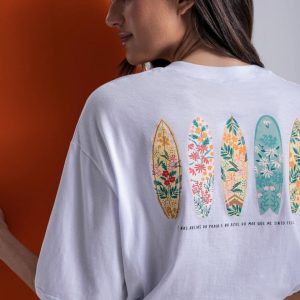 T-Shirt Cropped C/ Atilho Pranchas Costas